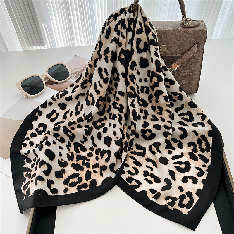 70Cm Vierkante Luxe Luipaard P - Face Scarf Mask recensie en prijs