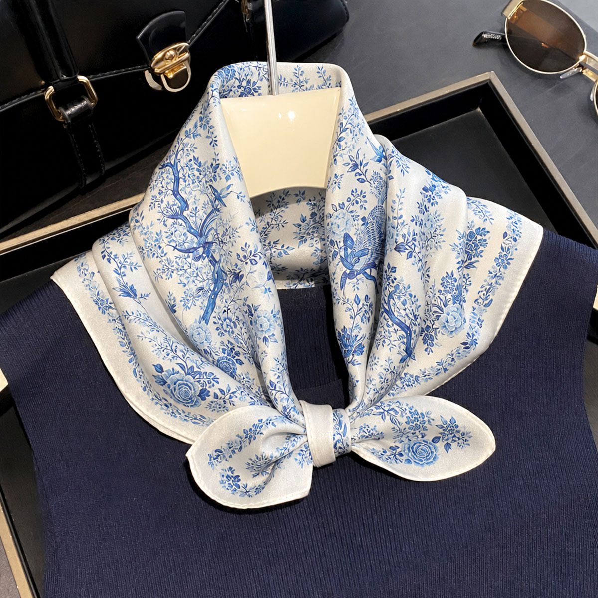 100% echte zijden sjaal, vierk - Scarf Silk Square recensie en prijs